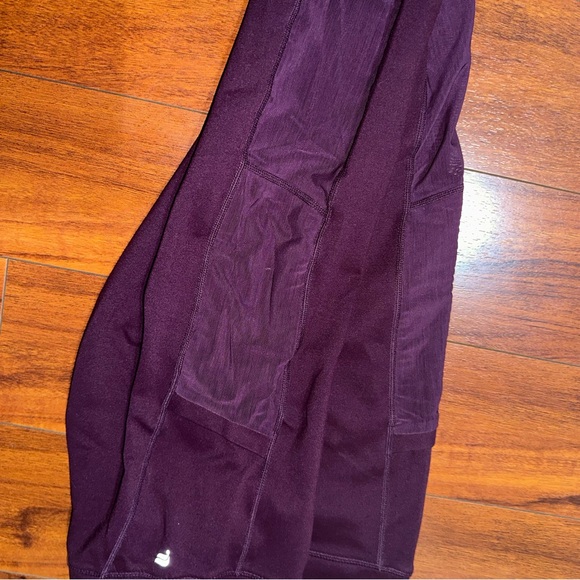 Fabletics leggings 7/8 - Picture 2 of 3